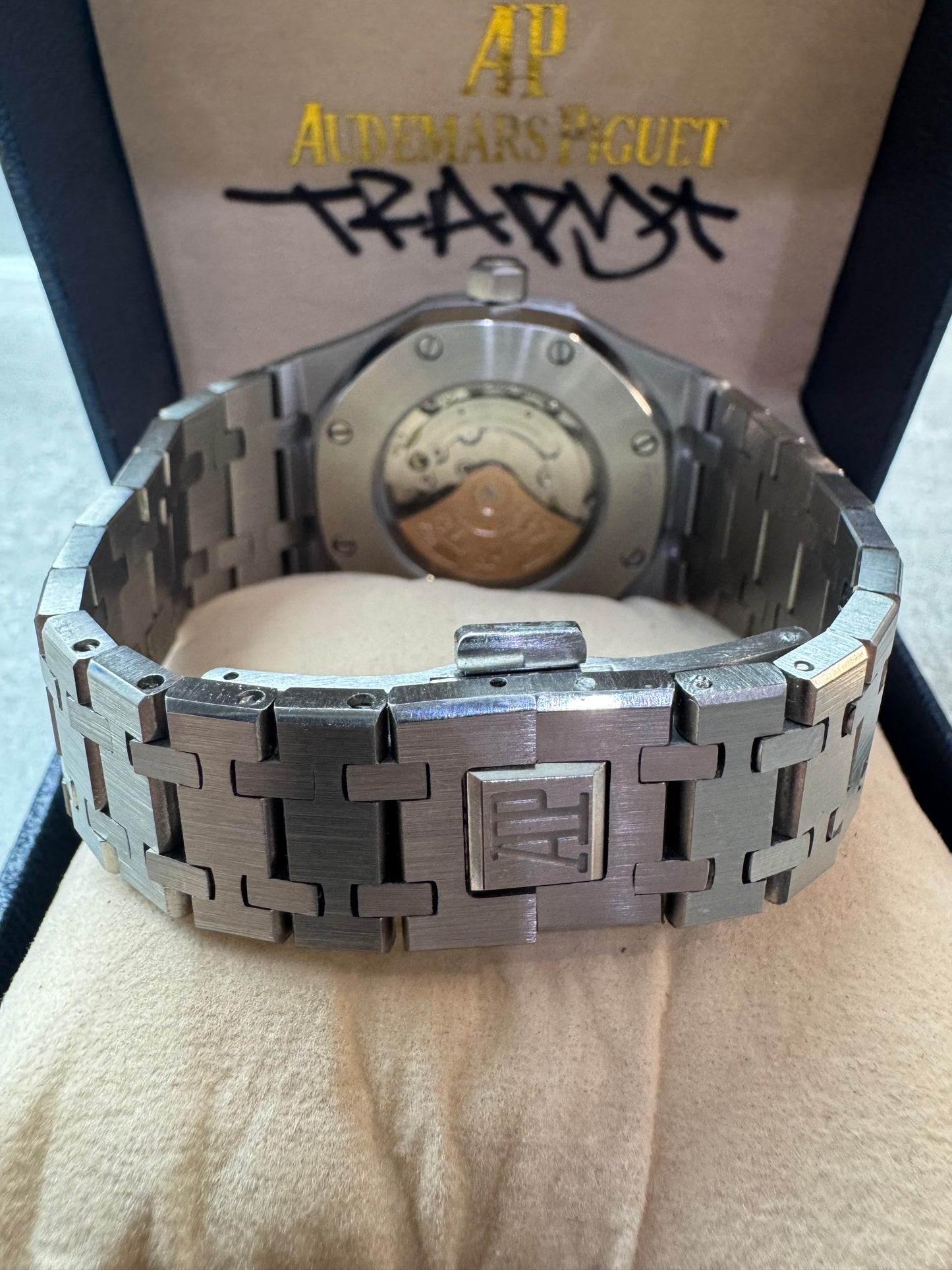 BLUE FACE AP