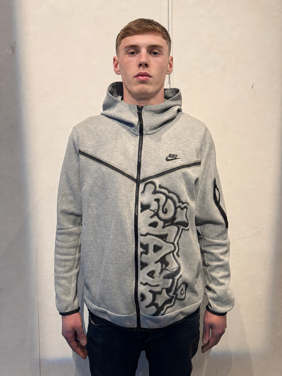 TECH HOODIE